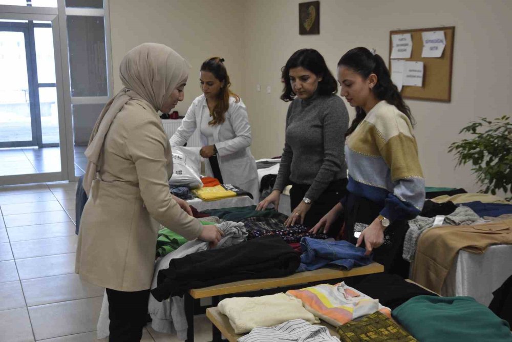 Bitlis Eren Üniversitesi öğrencilerinden örnek dayanışma