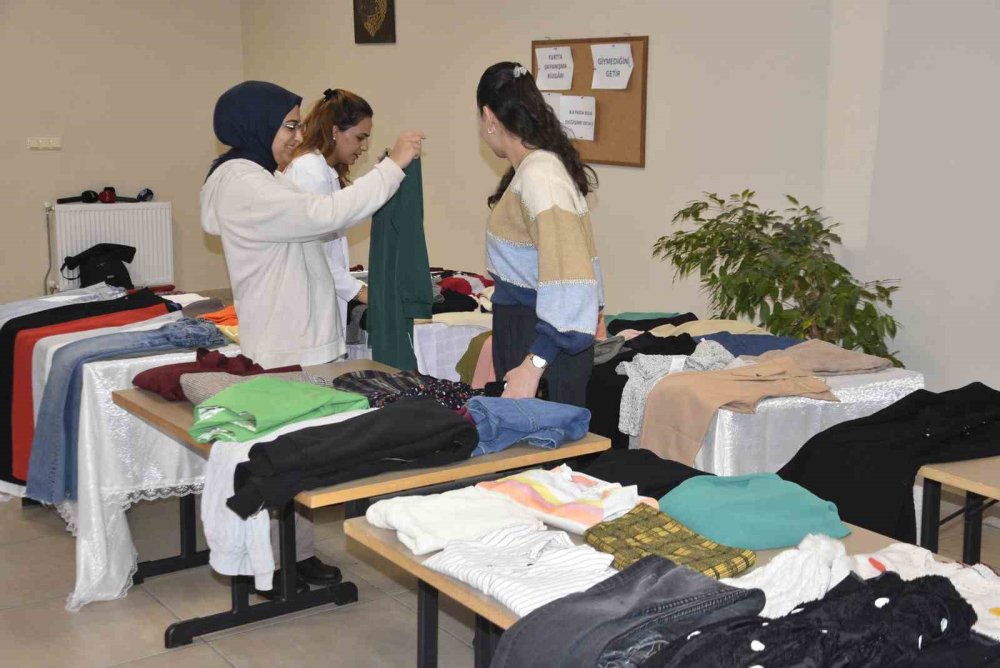 Bitlis Eren Üniversitesi öğrencilerinden örnek dayanışma